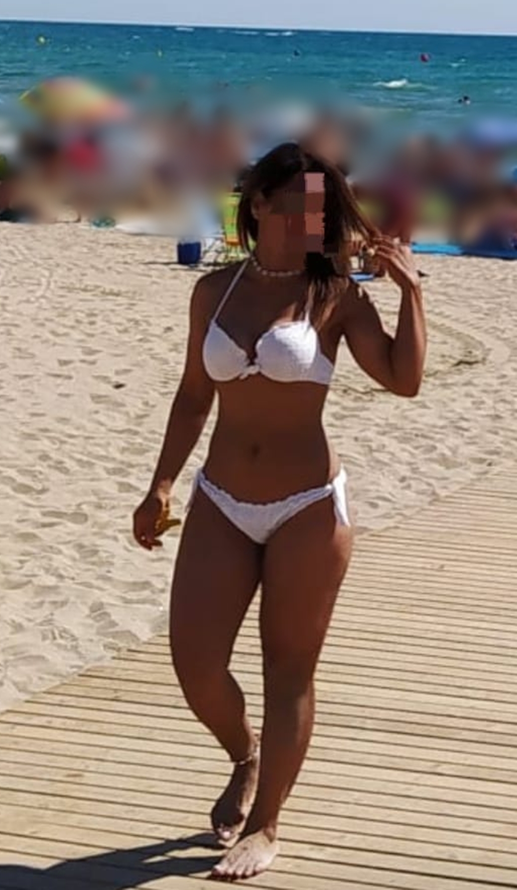 612599976|CARLA|Chica