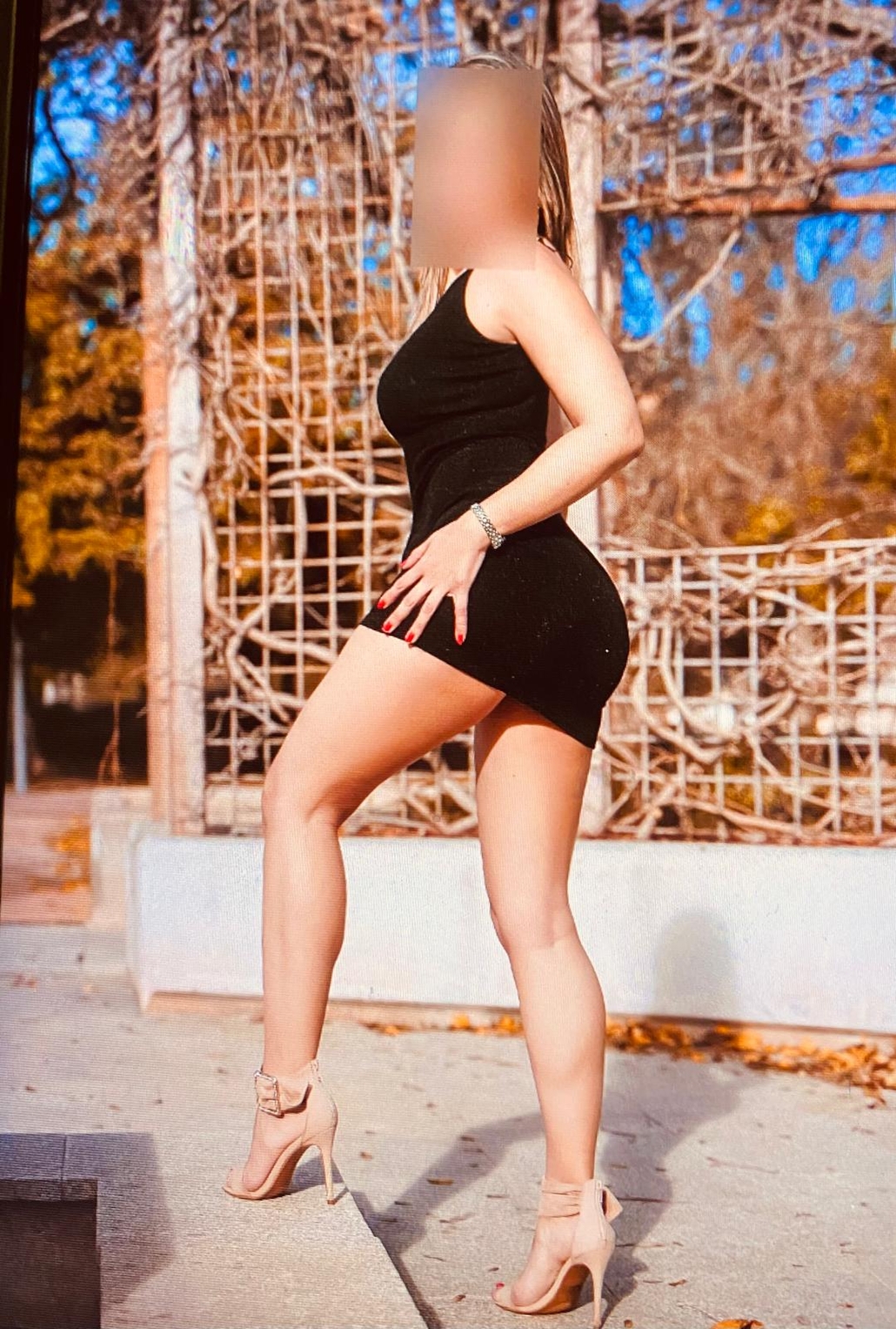 612599976|MOLY|Chica