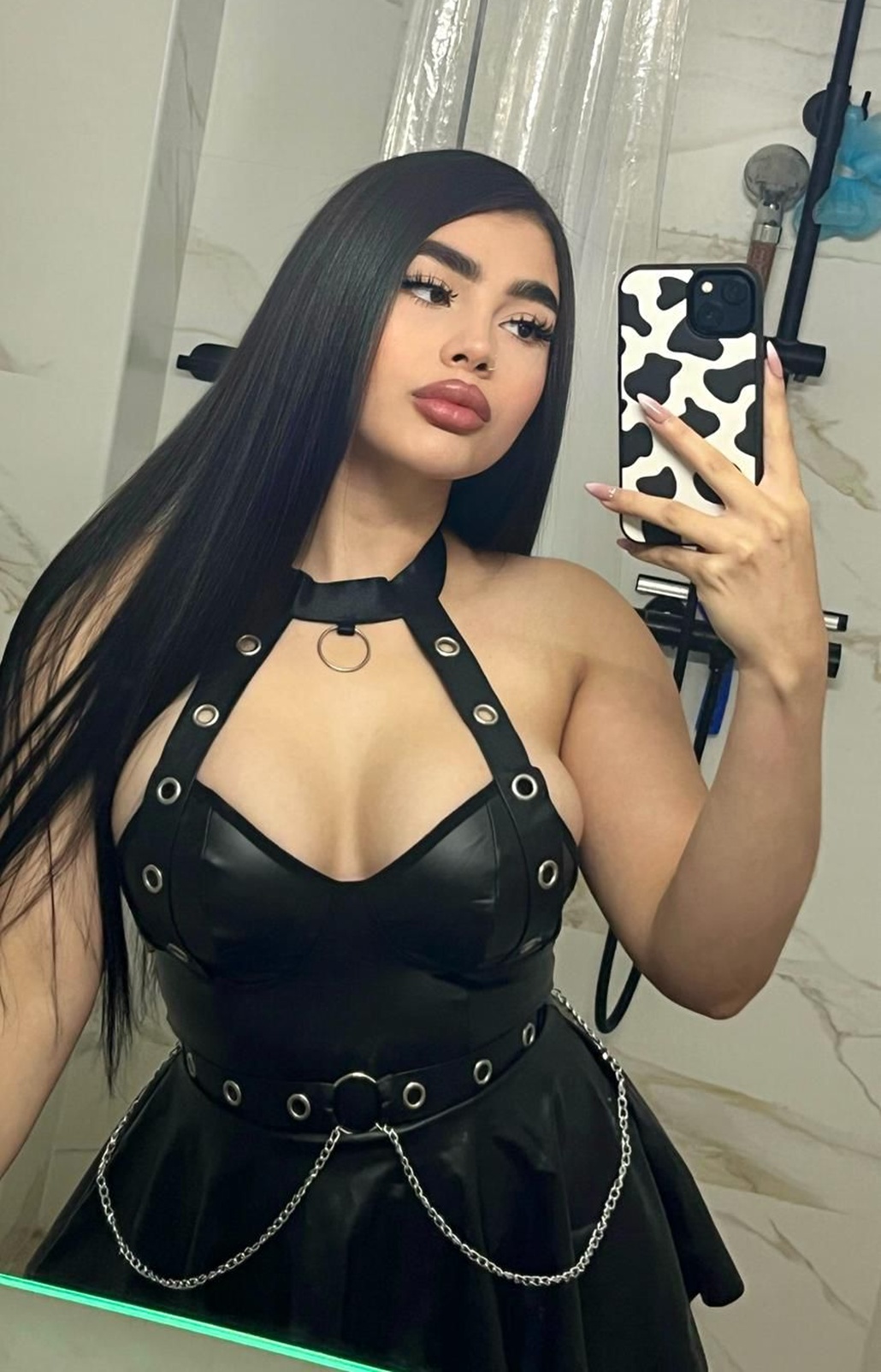 600421010|CELESTE|Chica
