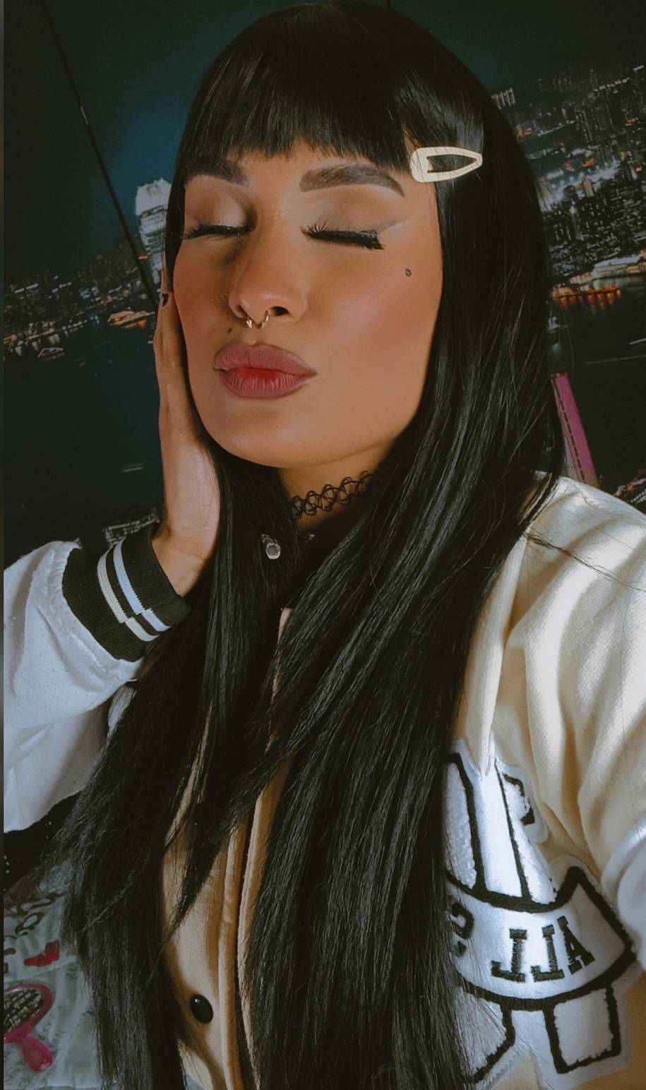 614635675|VIOLETA|Chica