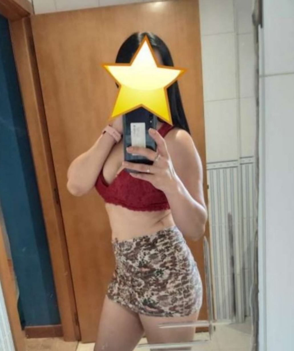 643489823|NOEILA|Chica