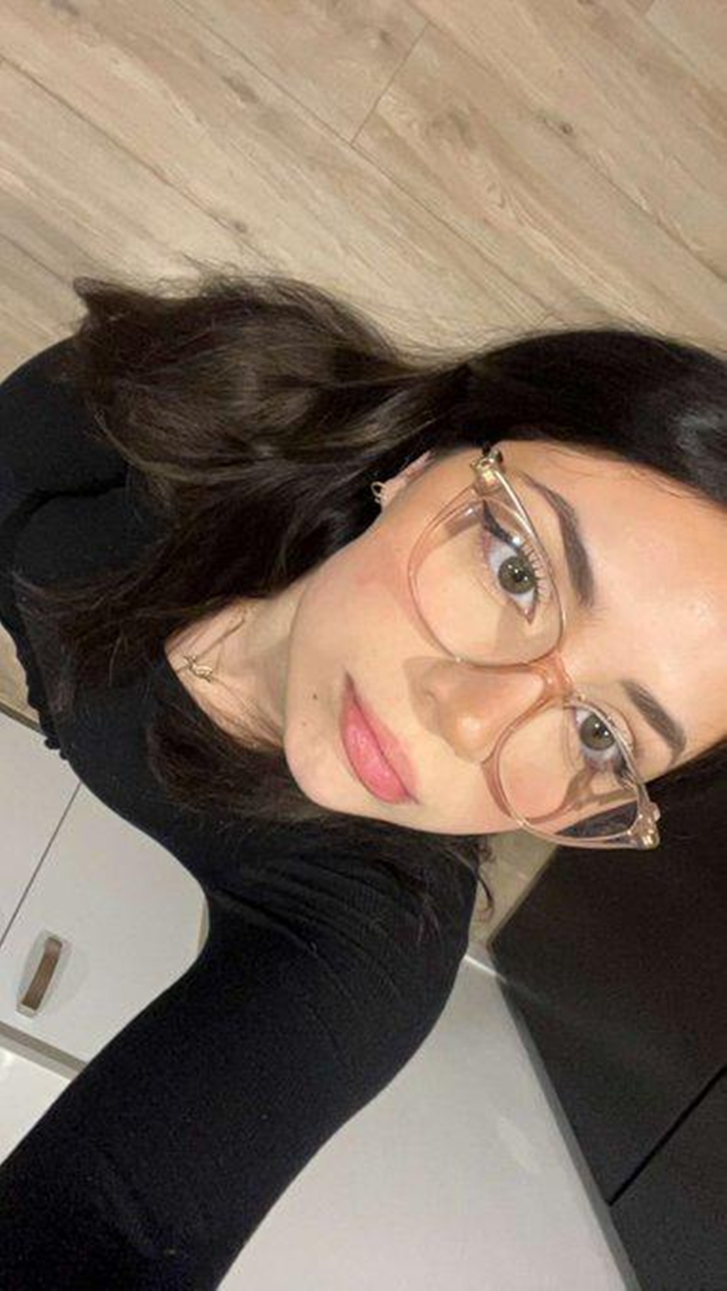 613687999|MARIE|Chica