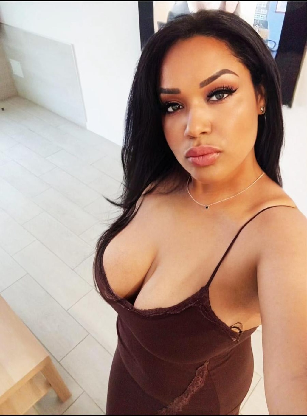 658470150|CINDY|Chica
