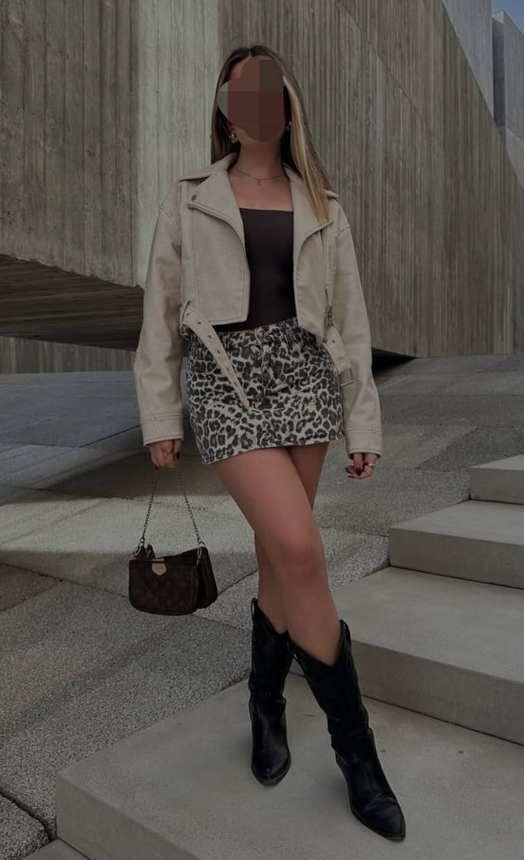 624373578|PAOLA|Chica