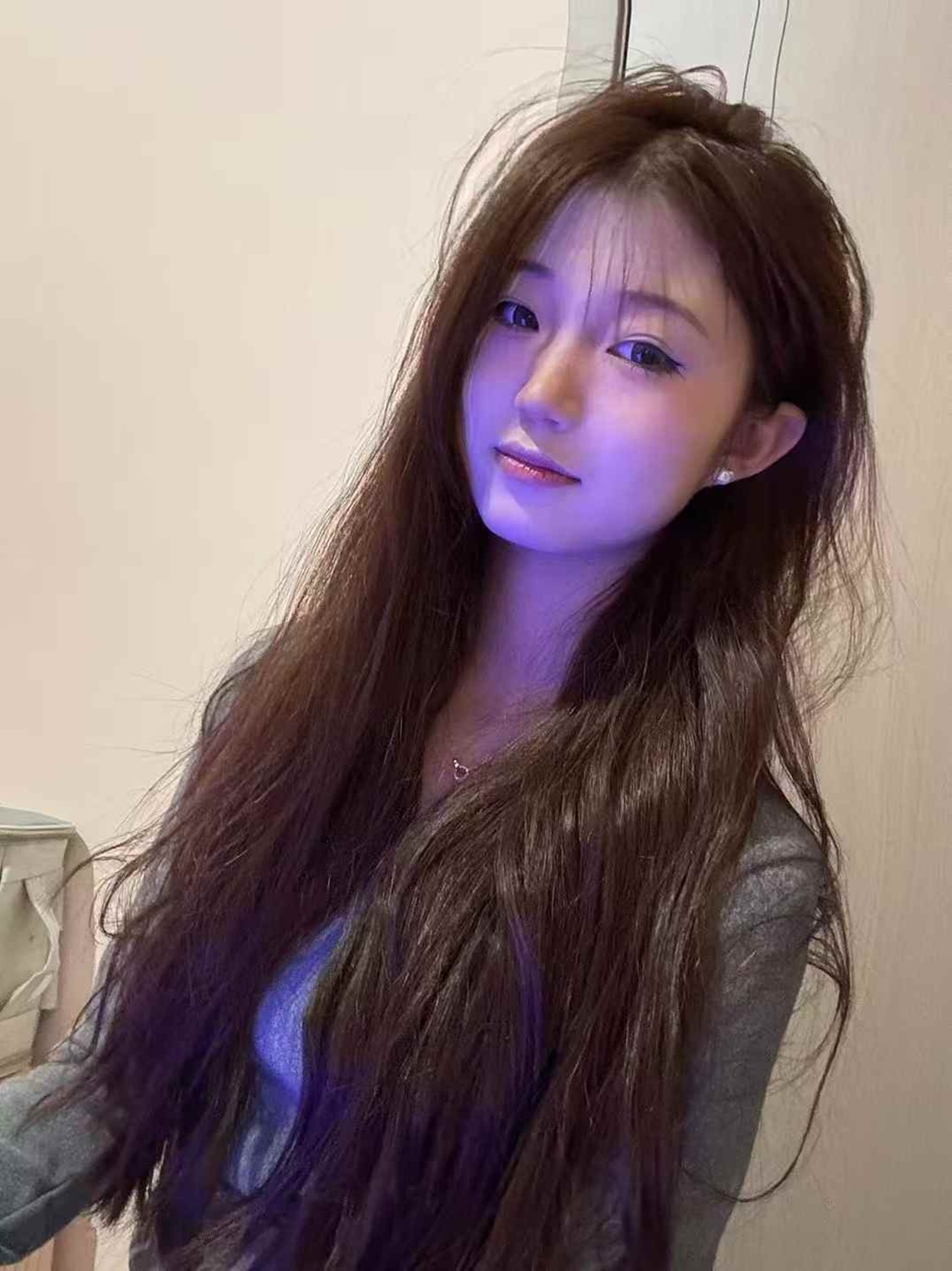 614431828|YIYI|Chica