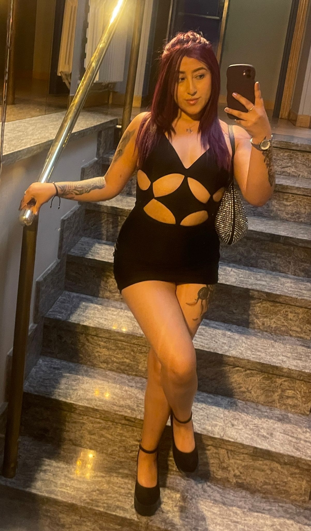 651550121|VIOLETA|Chica