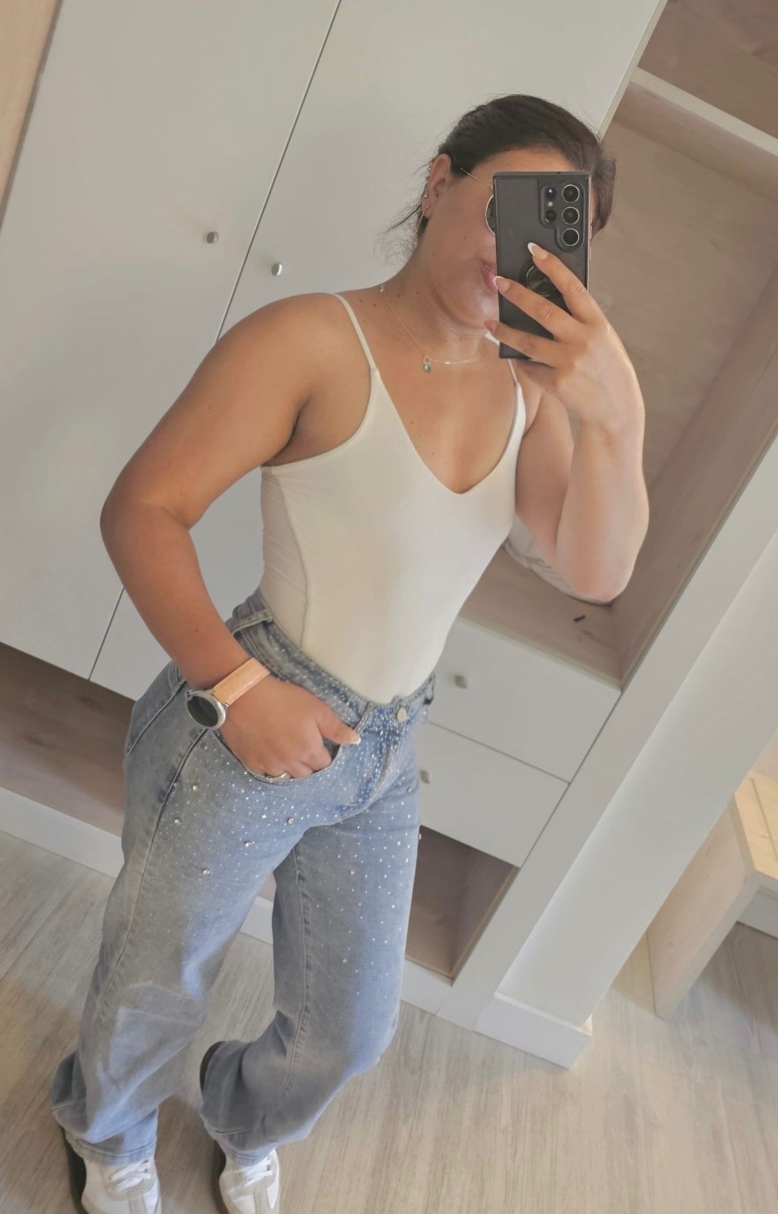 641702953|MELISSA|Chica