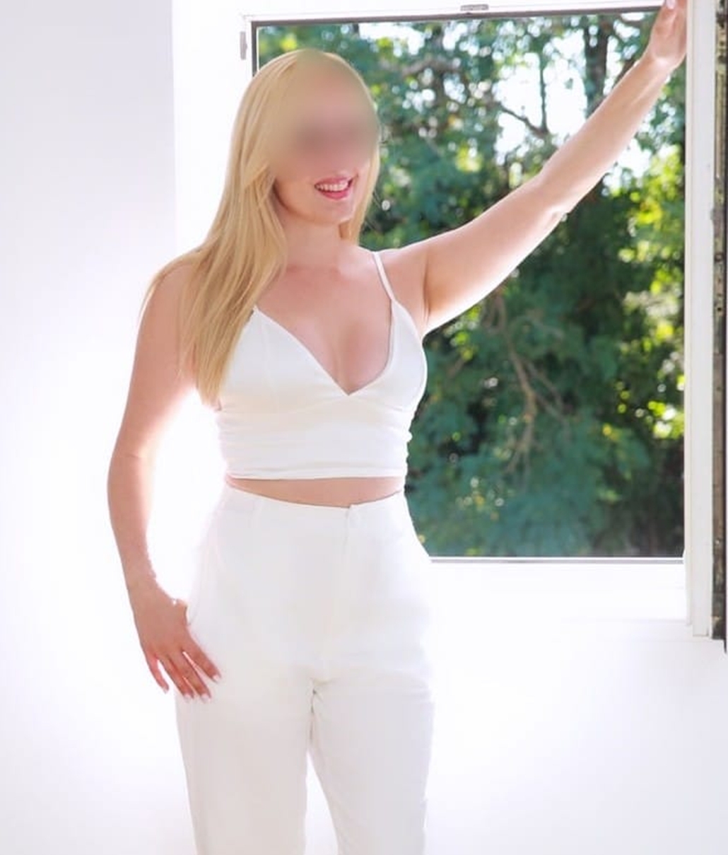 gallery-photo