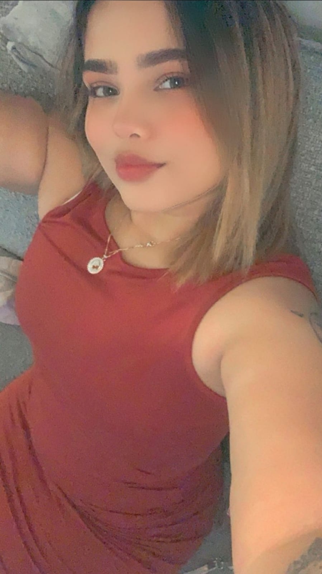 680615957|LUNITA|Chica