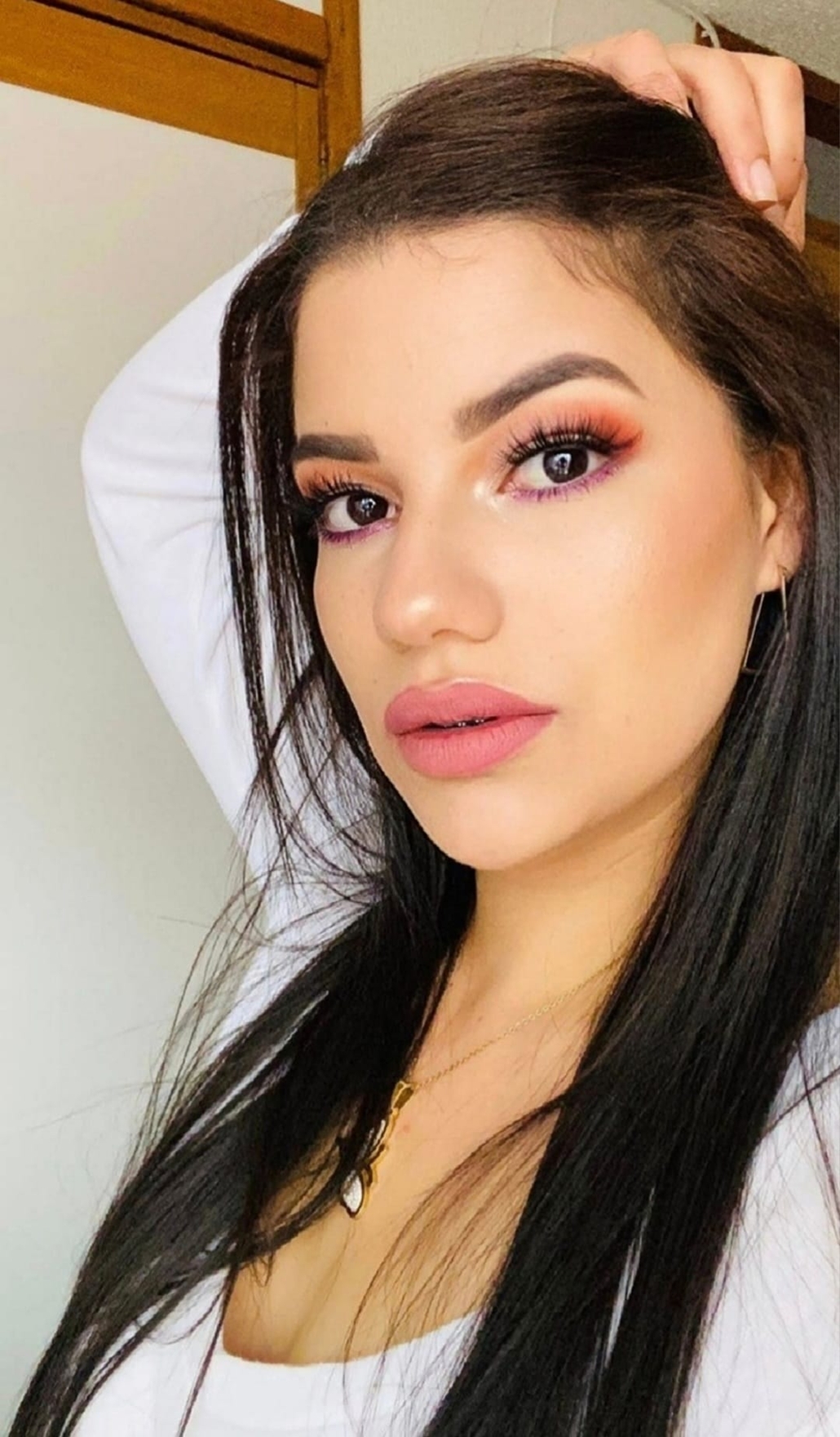 680615957|KARLA|Chica