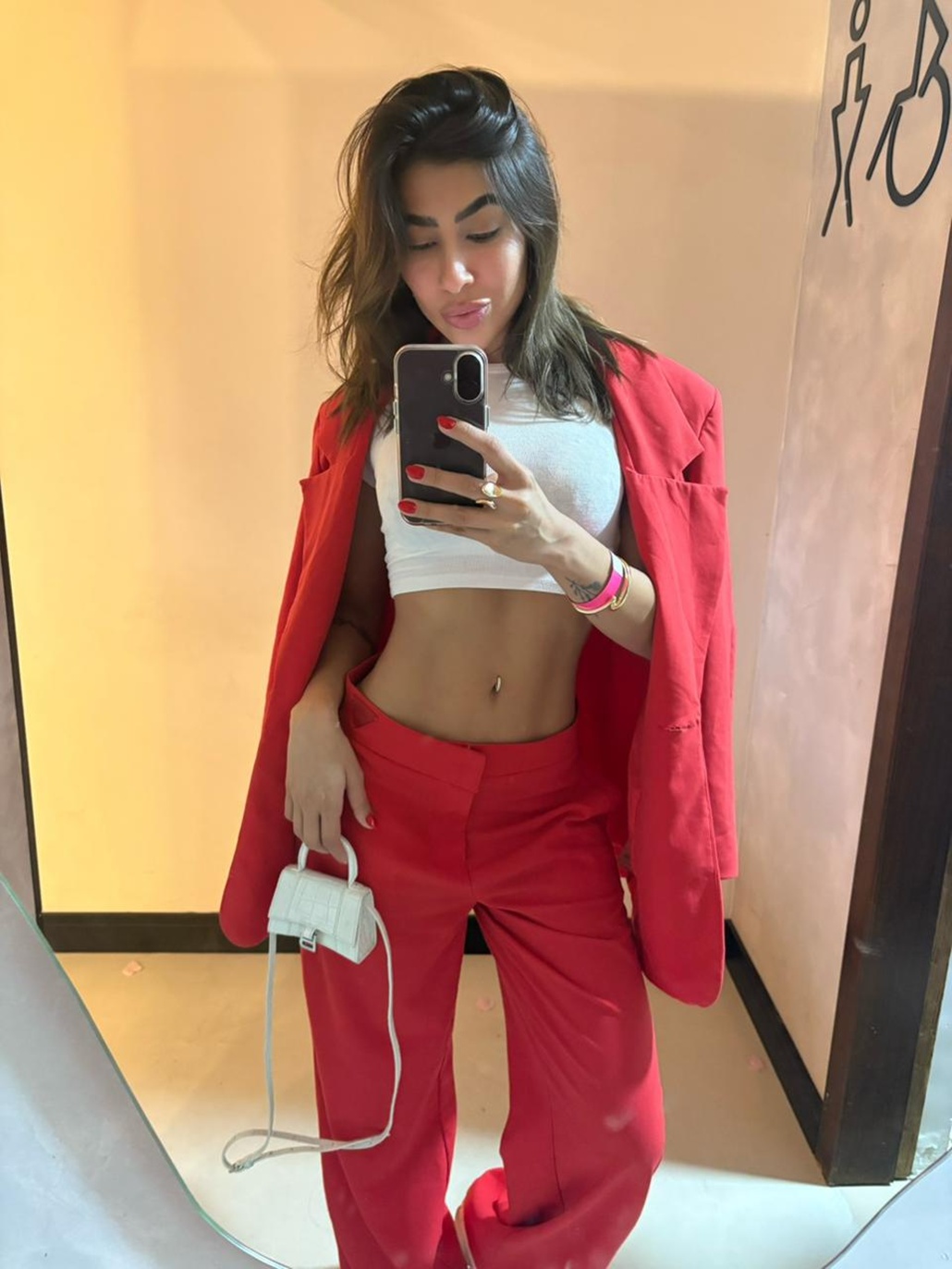 631065279|VIRGINIA|Chica