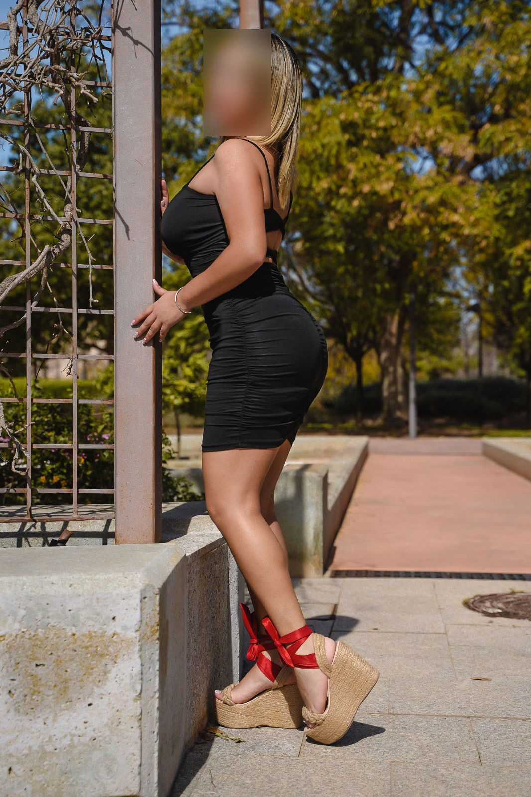 610898229|CATALINA|Chica