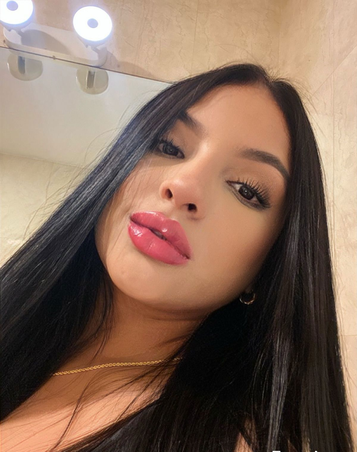 602301802|BRENDA|Chica