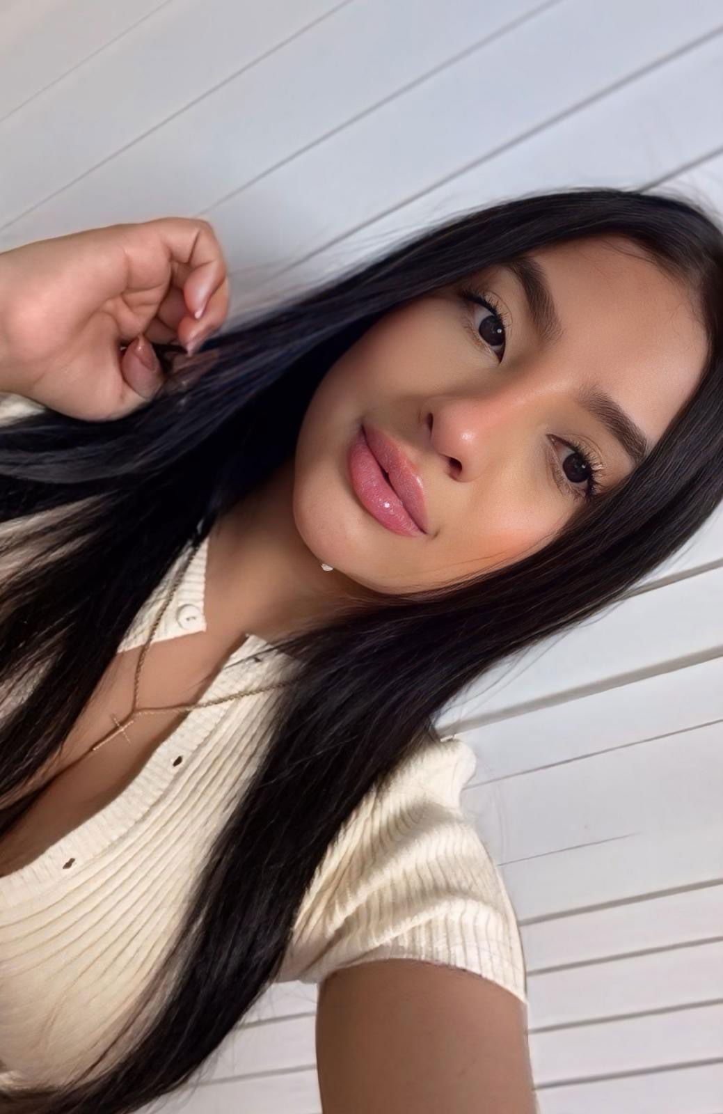 602301802|BRENDA|Chica