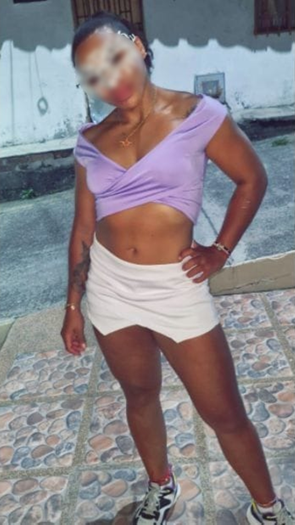 641496874|SARA|Chica