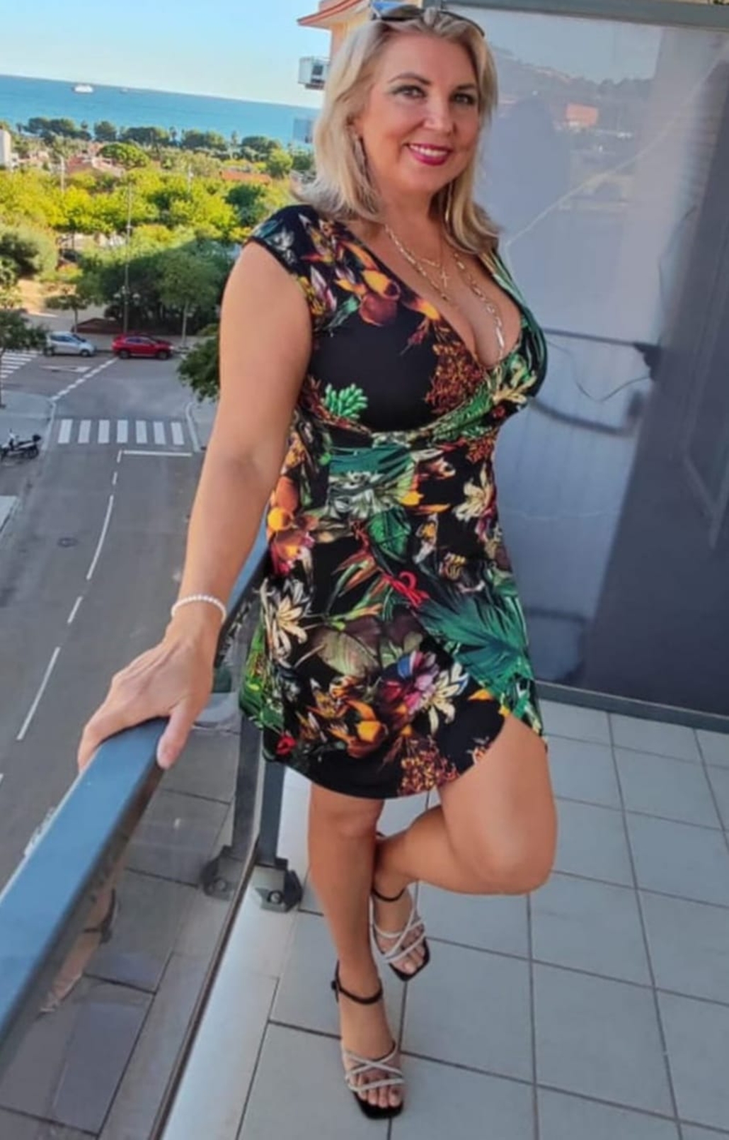 697685515|ANNA|Chica