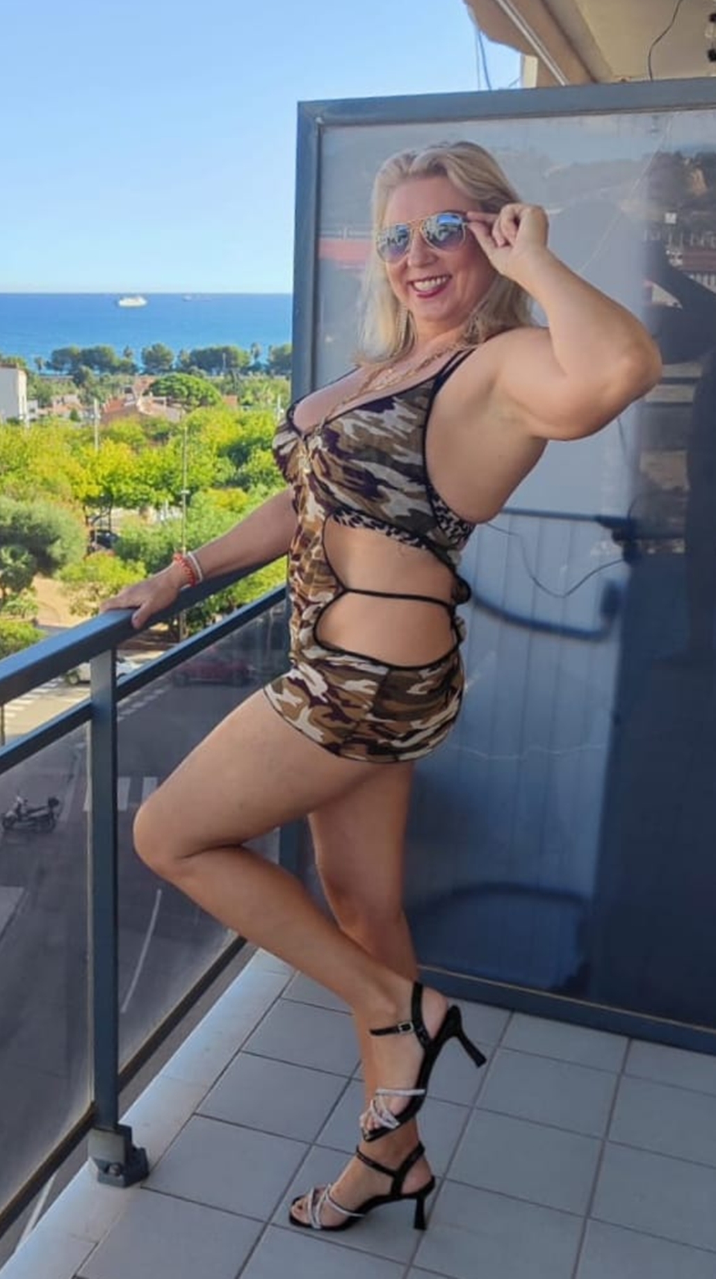 697685515|ANNA|Chica