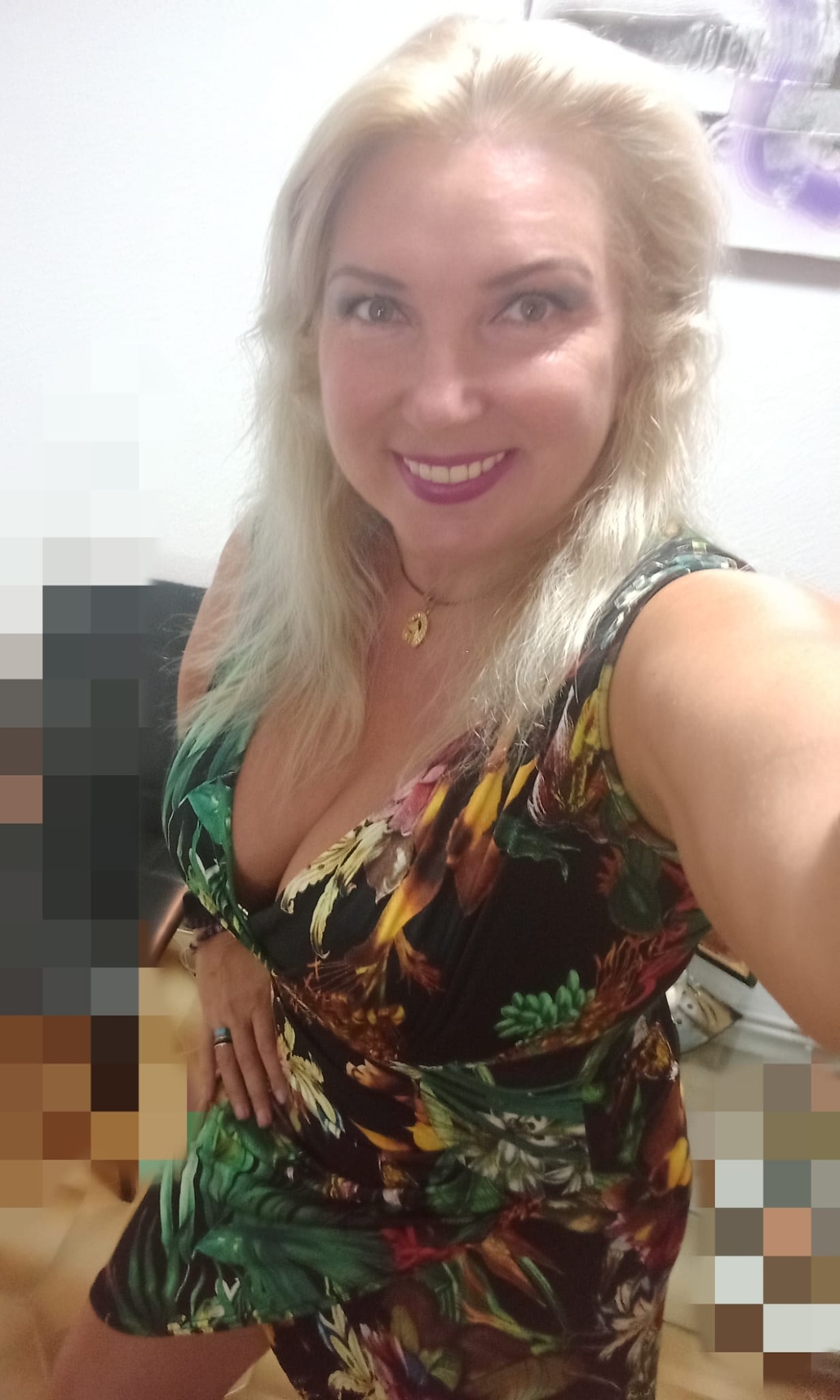 697685515|ANNA|Chica