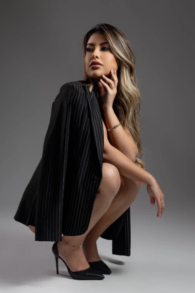 692621739|BRUNA|Chica