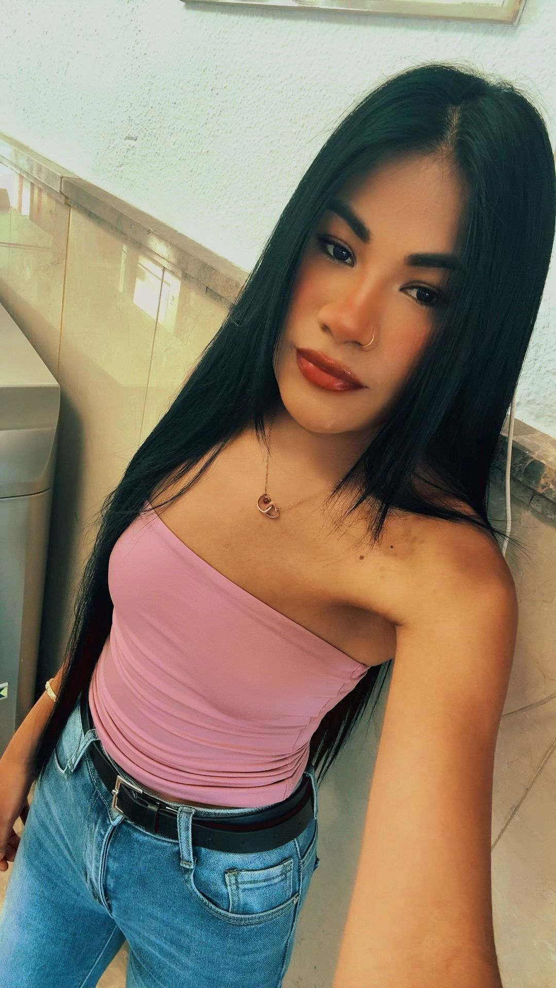 617436159|ANGY|Chica