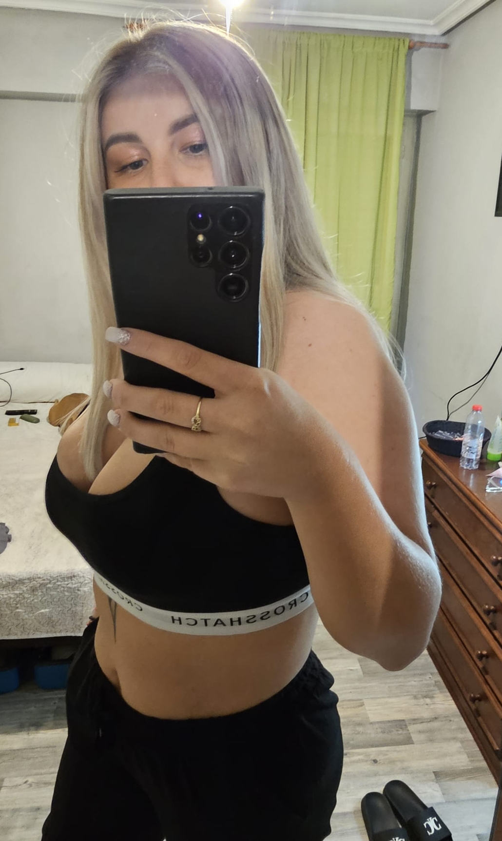 642109372|SARA|Chica