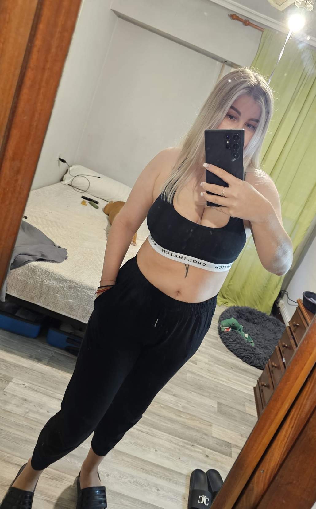 642109372|SARA|Chica