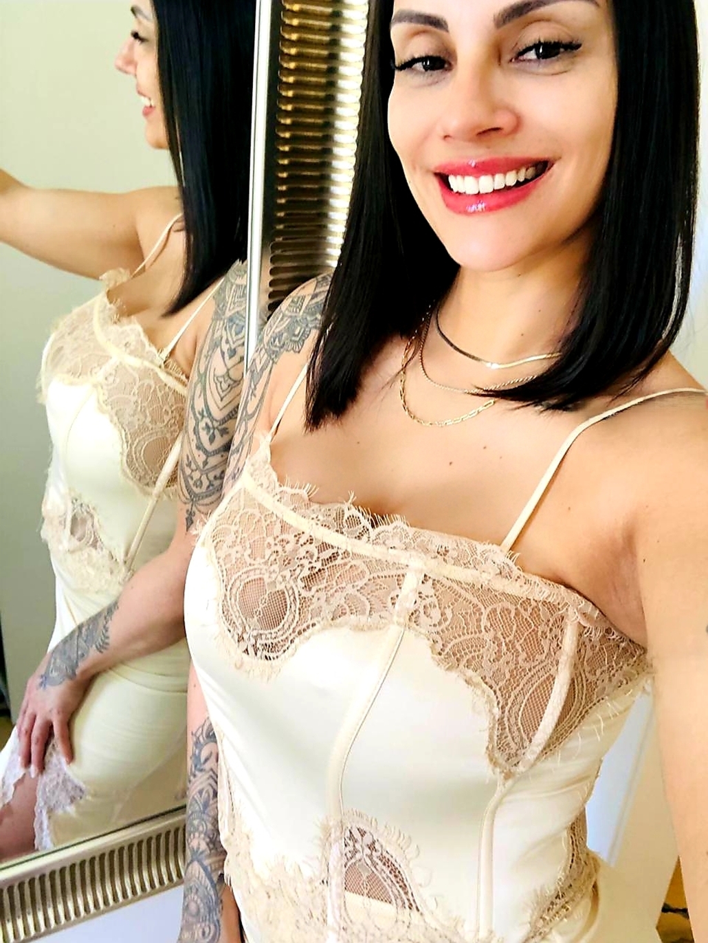 605528384|MARIANA|Chica