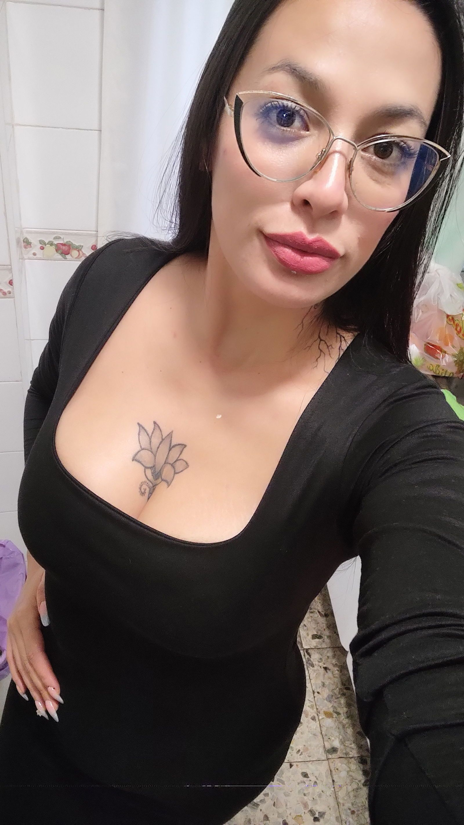 632344594|EIMY|Chica