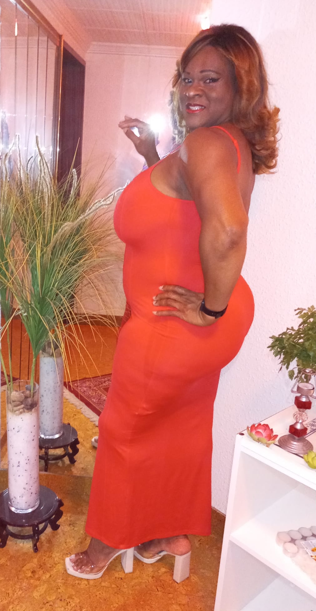 634062021|LEONA BLECK|Escort Trans