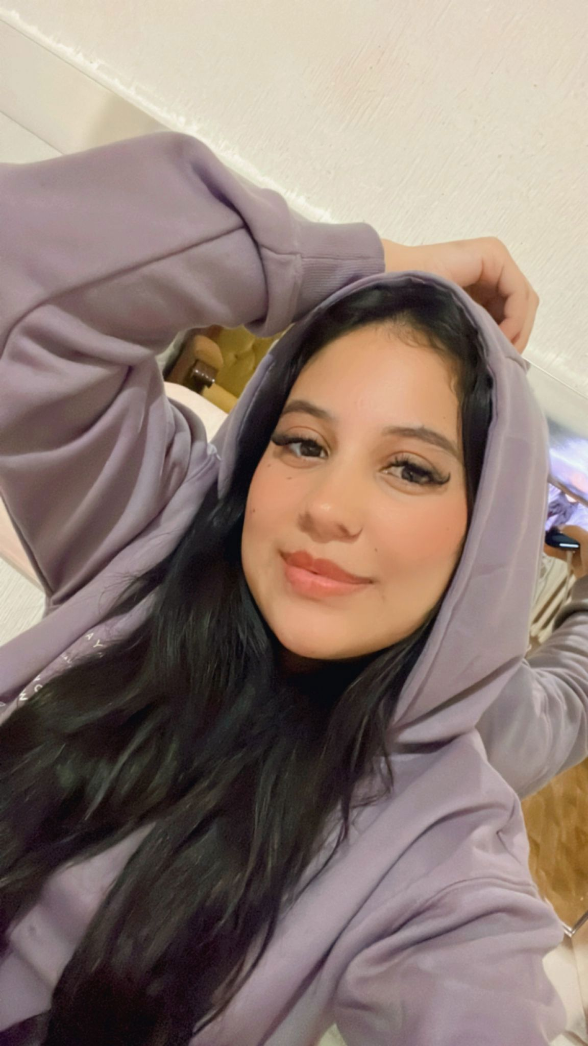 631688781|VIOLETA|Chica