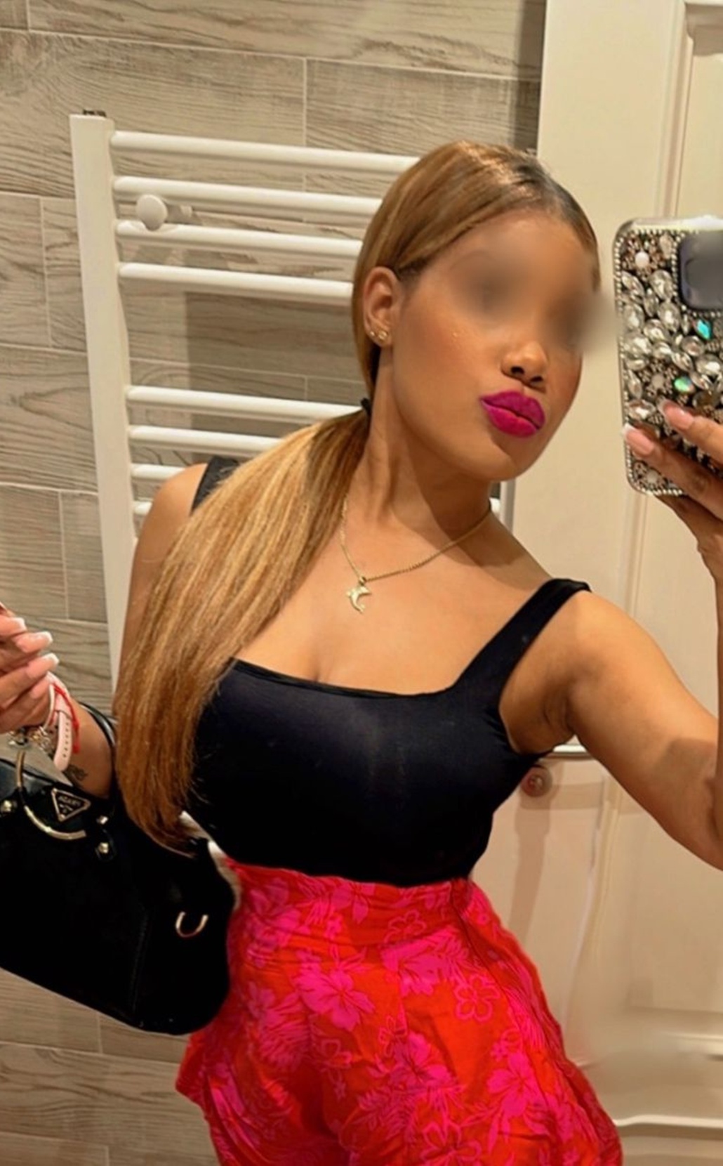 622747930|PAULINA|Chica