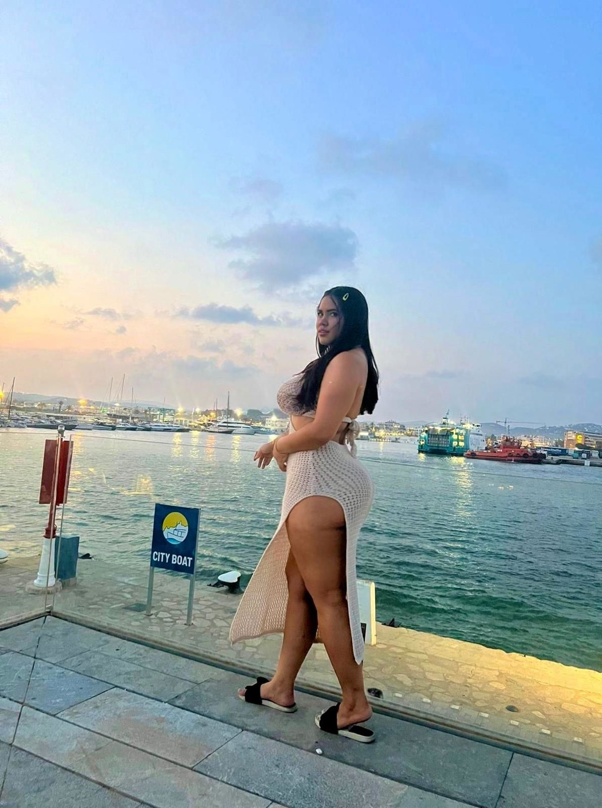 630520995|MIA|Chica