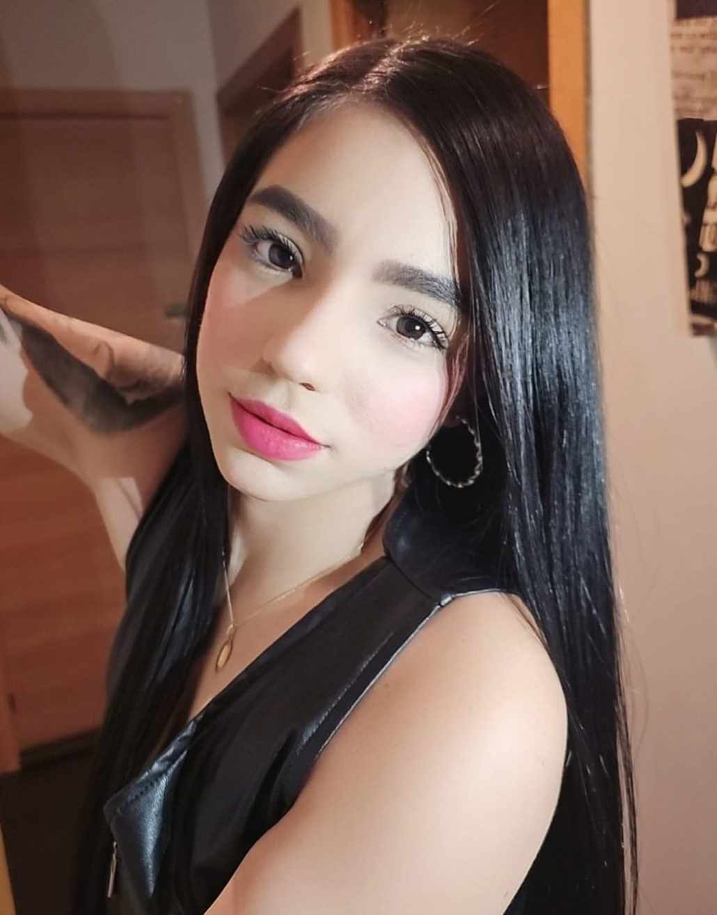 680615957|YENIFER|Chica