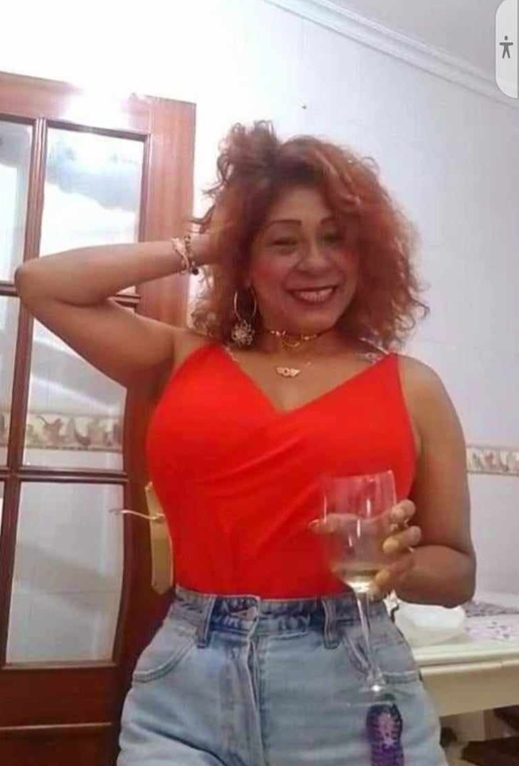 600389457|SOL|Chica