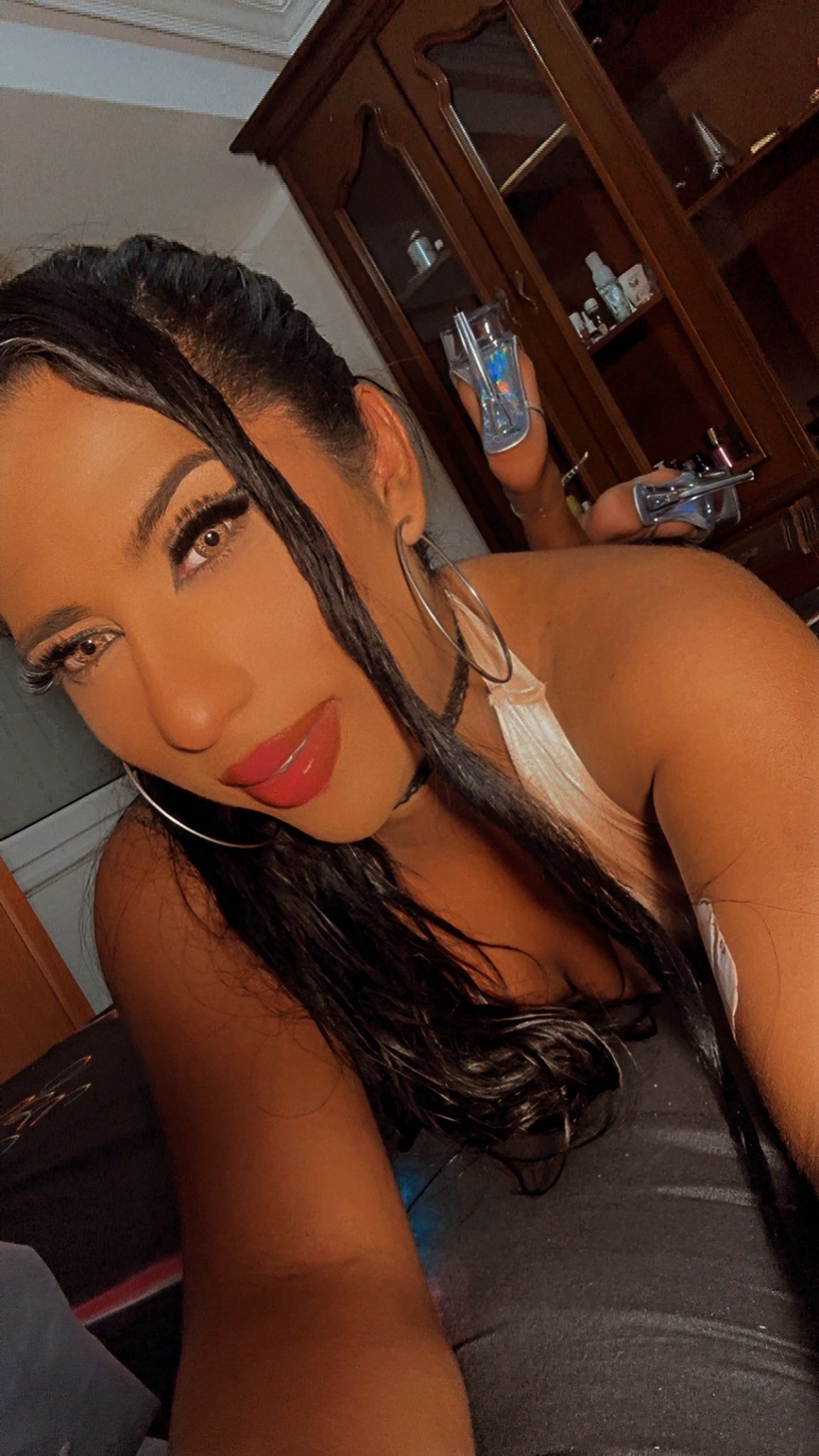 610200587|SHENELYS ALESK|Escort Trans