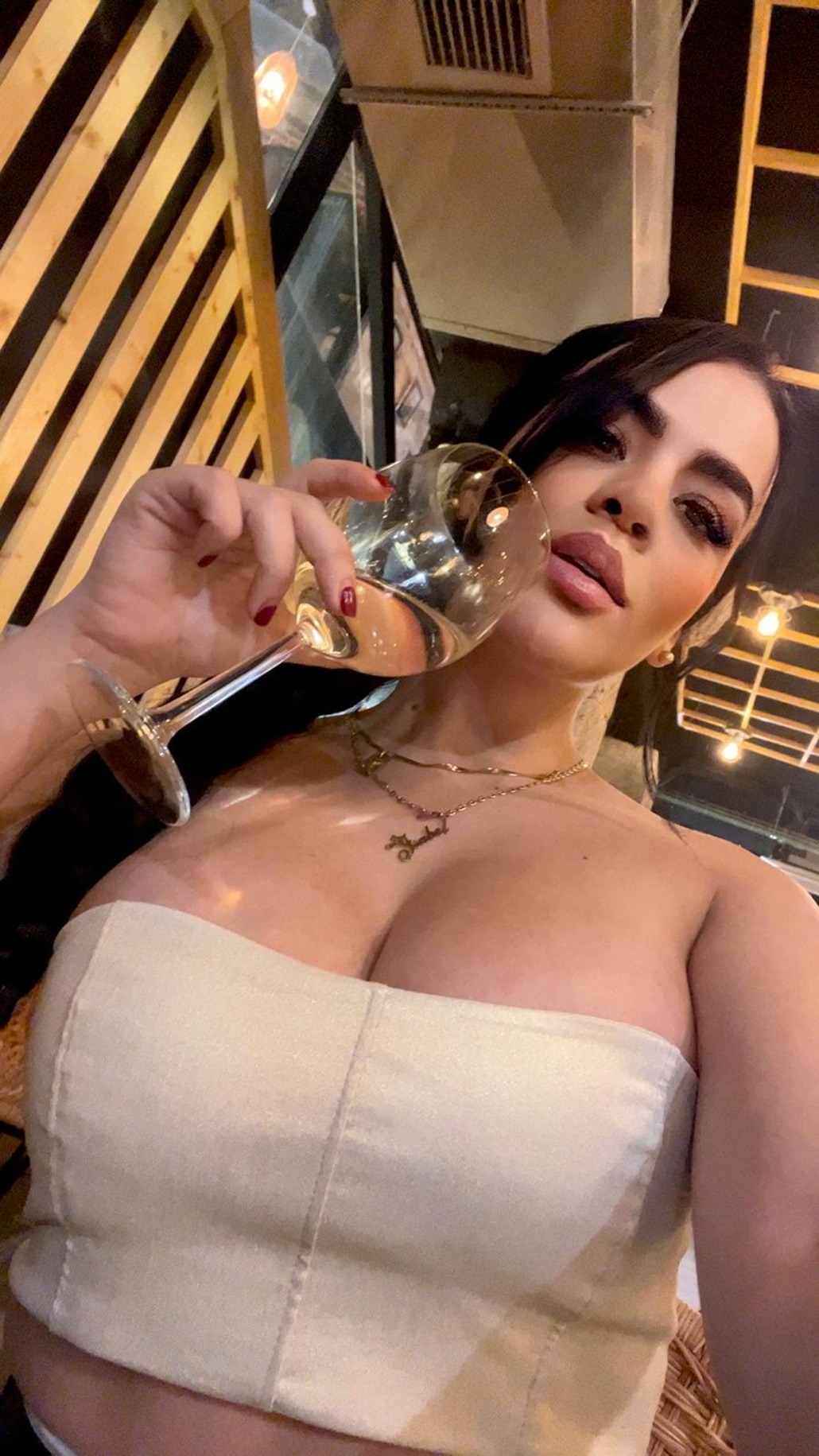 614780754|KENDAL|Chica