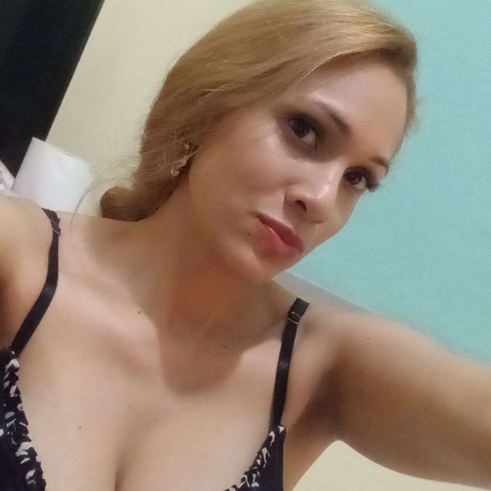 670742845|ZARA|Escort