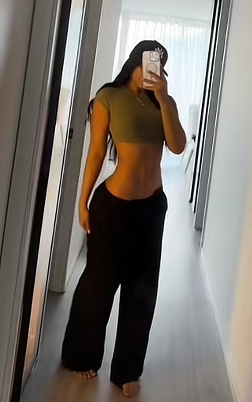 602698090|KAROL|Chica