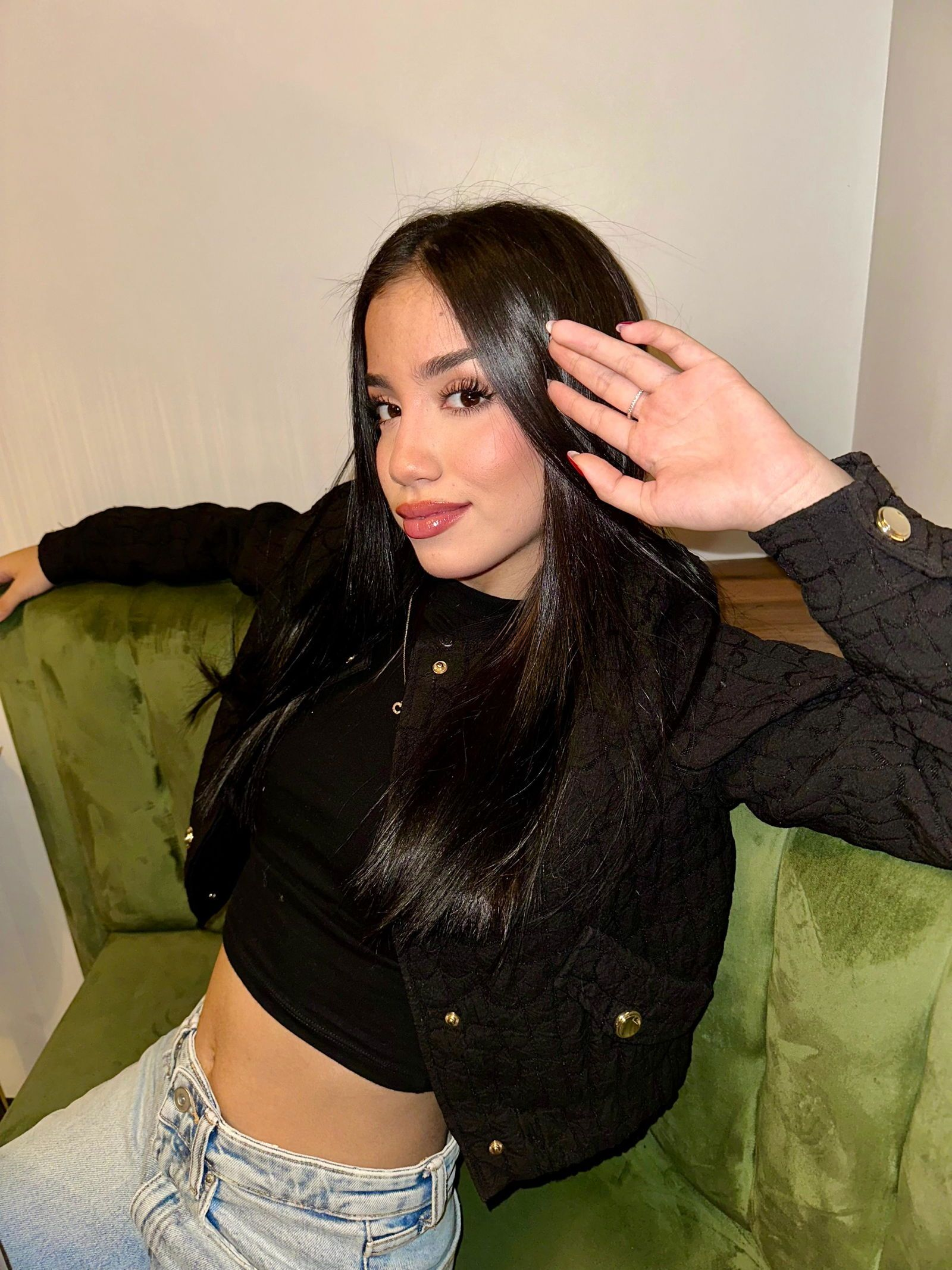 615295855|SARA|Chica