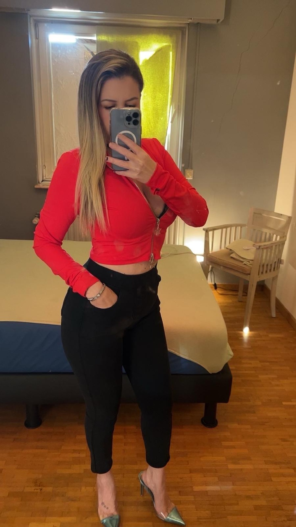 613329312|MARCELA|Chica