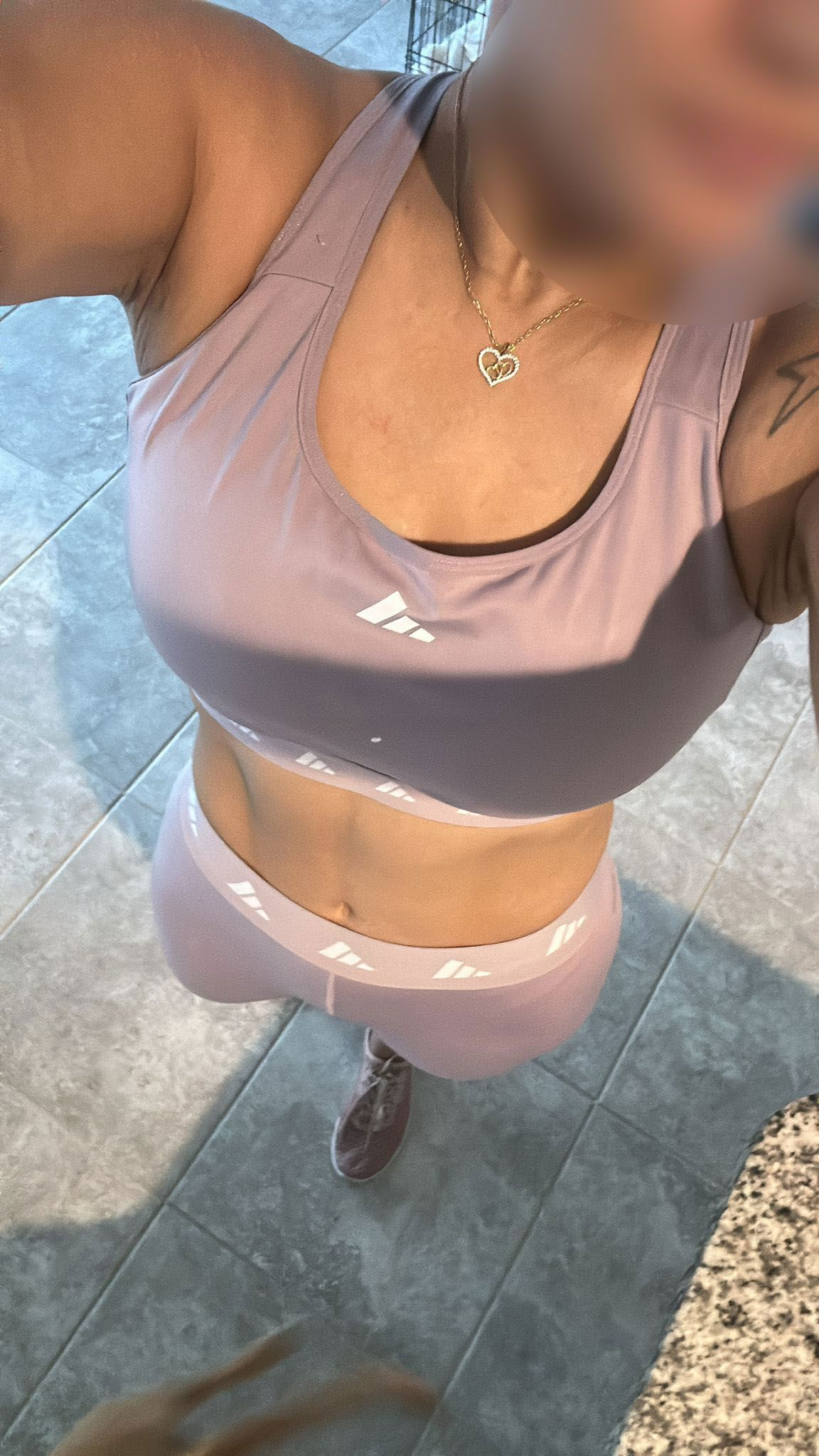 610121828|MÓNICA|Chica