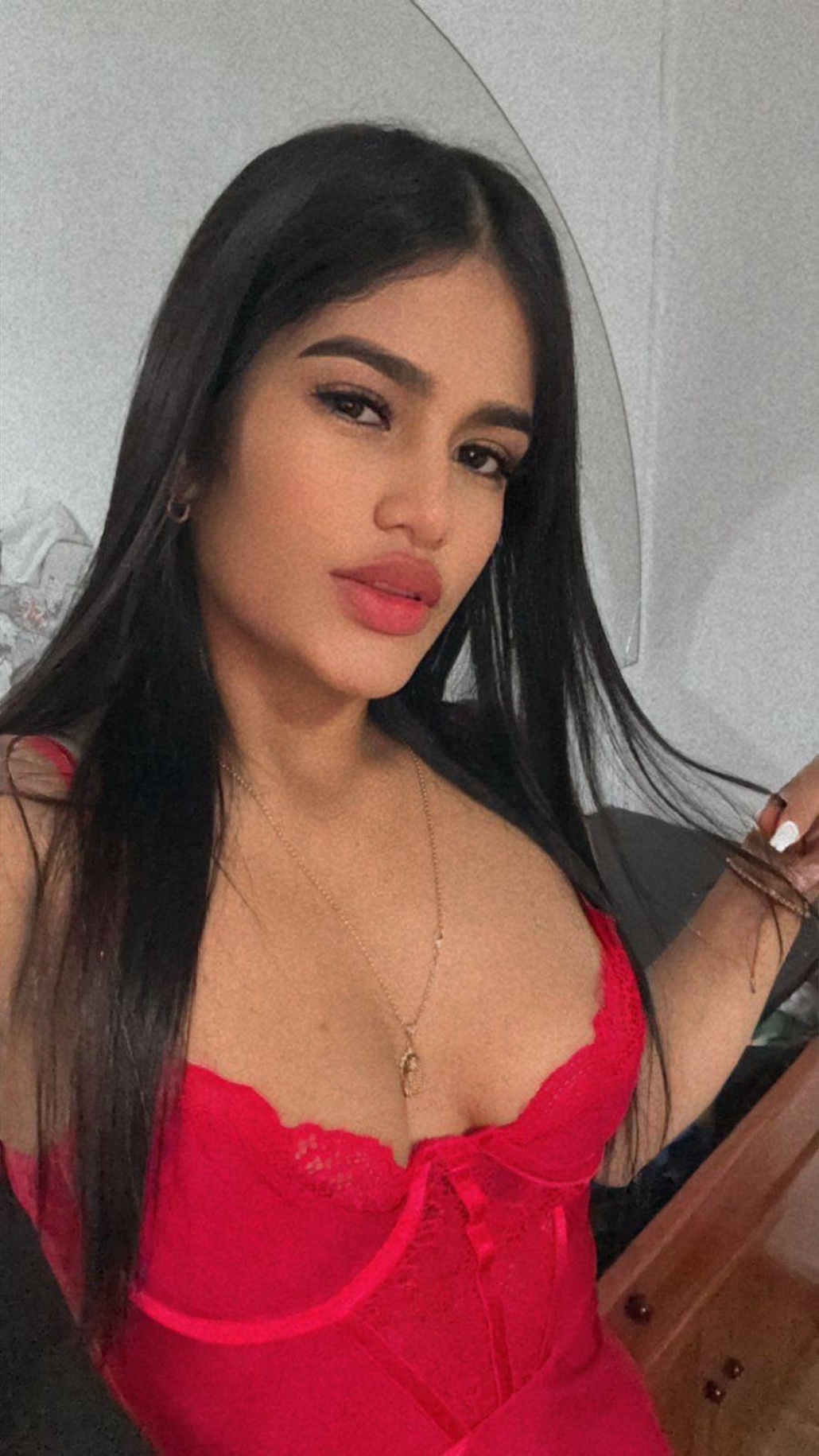 611262678|MEGGAN|Chica
