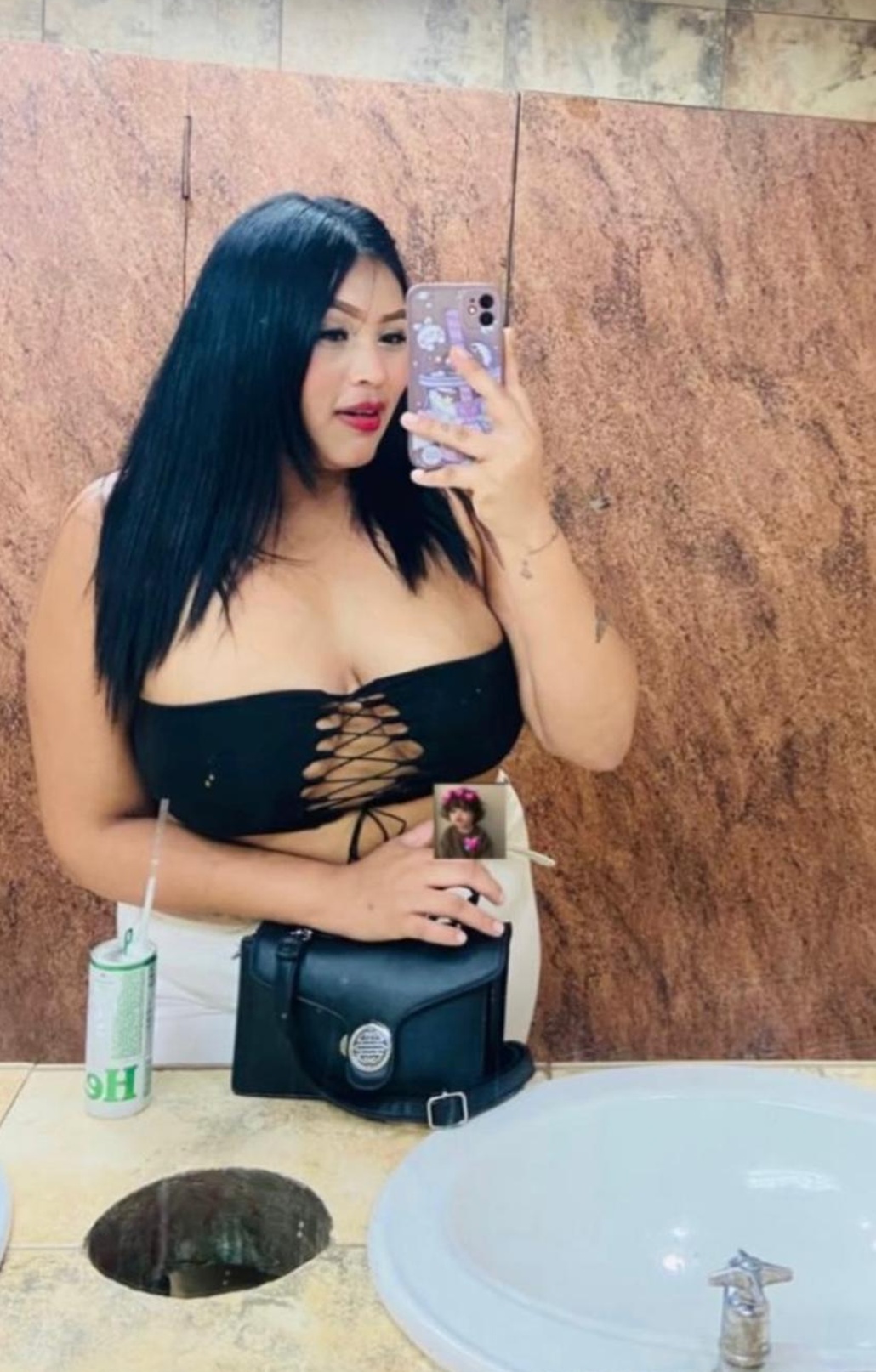 603623913|FABIANA|Chica