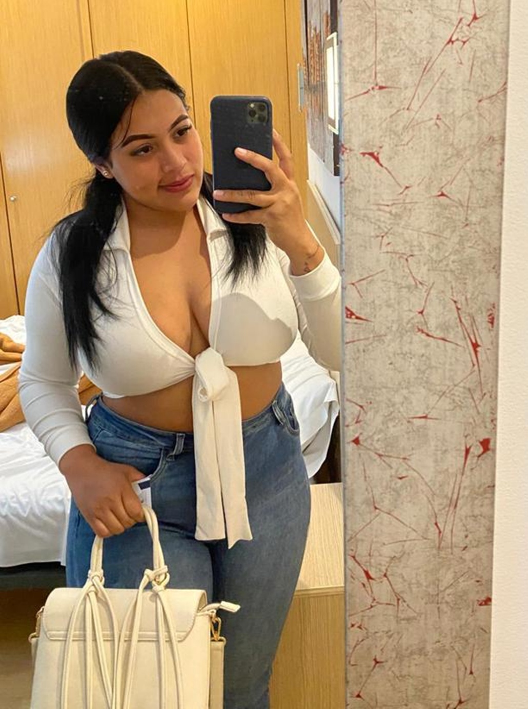 603623913|FABIANA|Chica