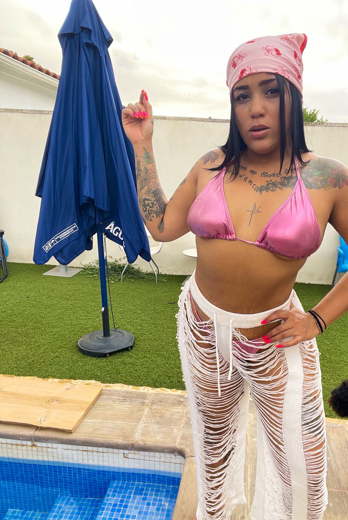 652450729|ROSE|Escort