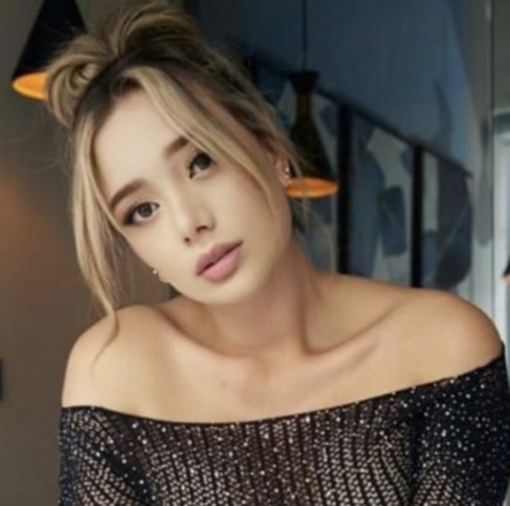 680615957|CAMILA|Chica