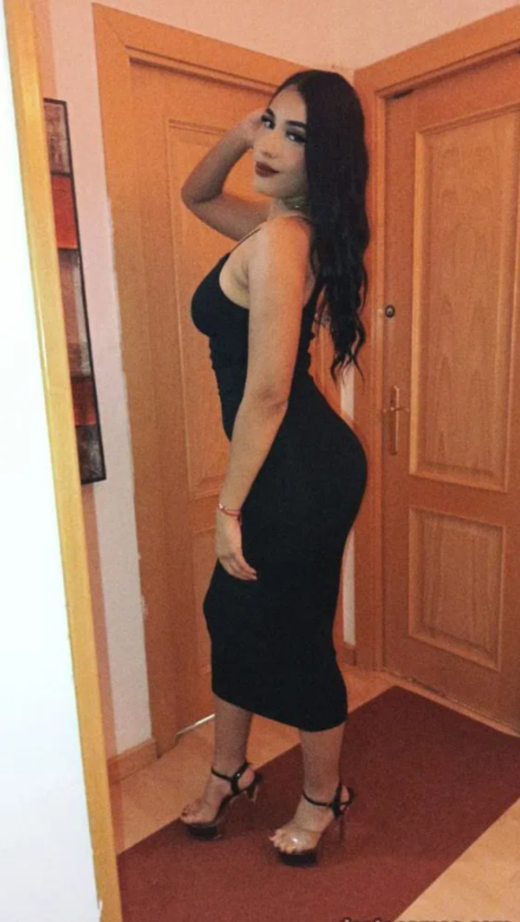 613823332|VICTORIA|Chica
