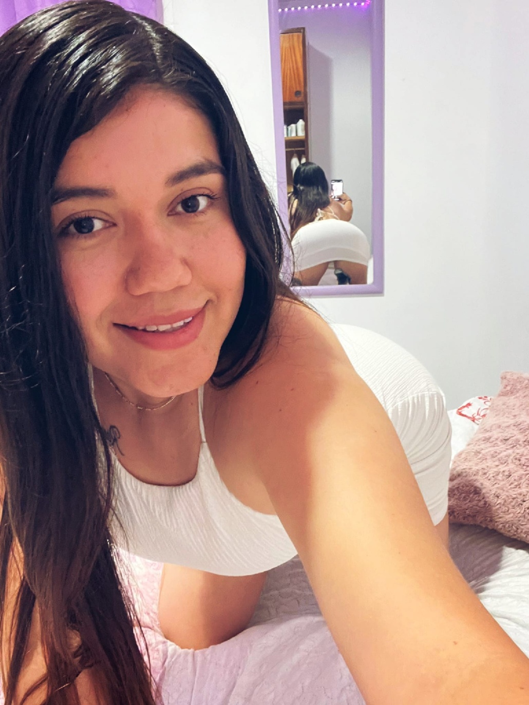 611886443|VICTORIA|Chica