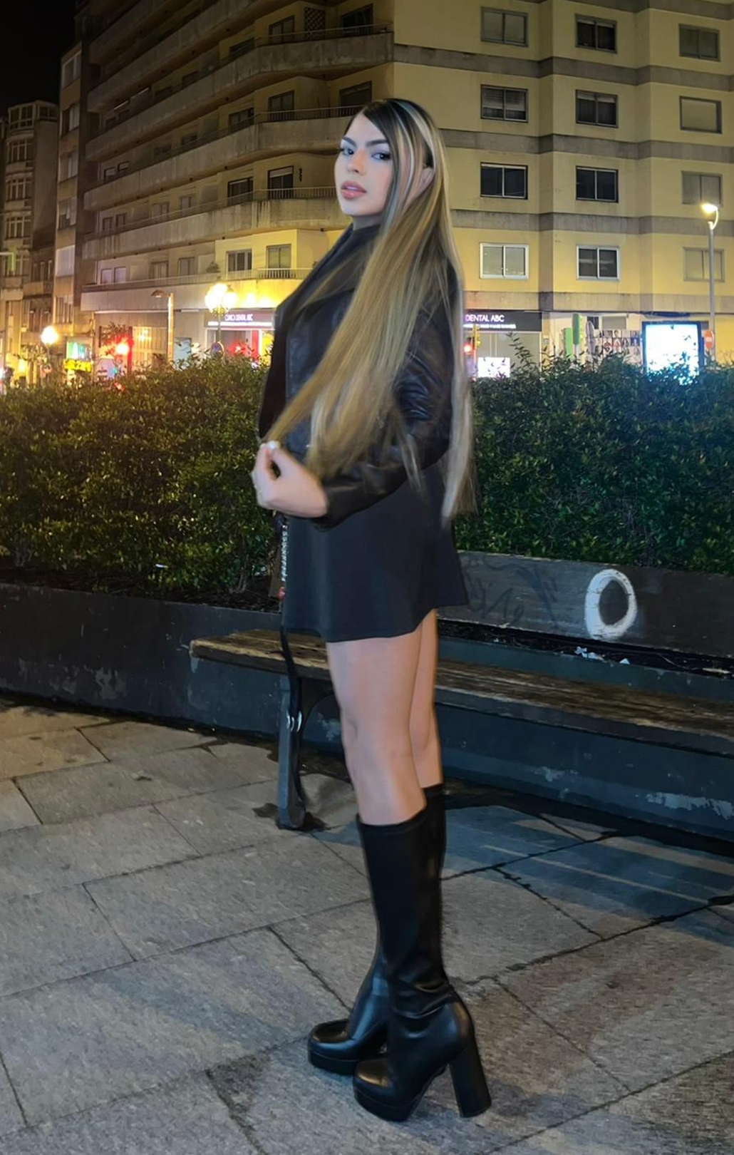 613440871|JULIETA|Travesti
