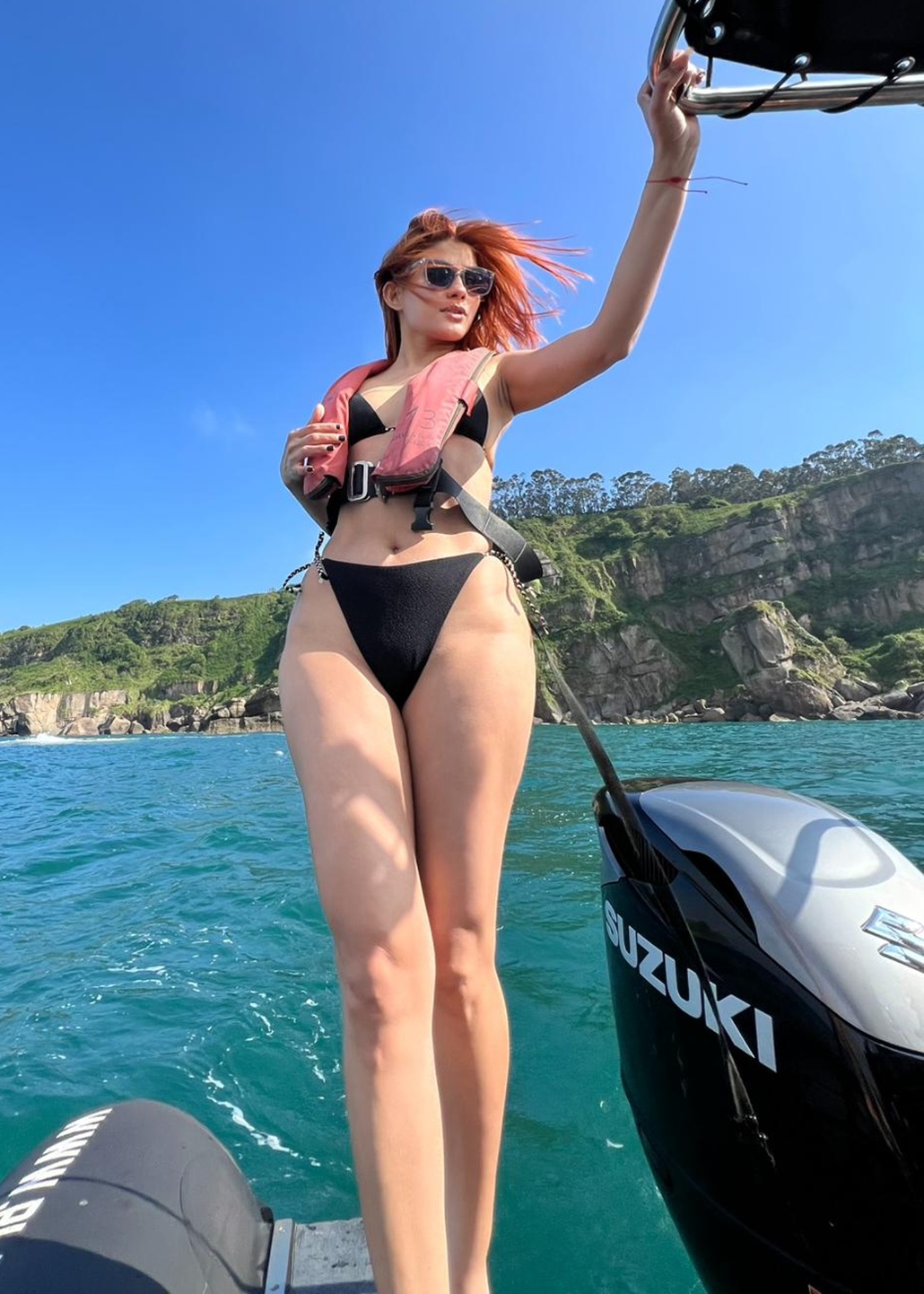 635918893|ANYELA|Chica
